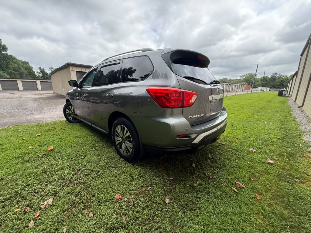 2017 Nissan Pathfinder
