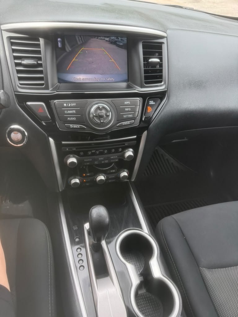 2017 Nissan Pathfinder