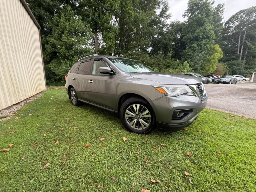 2017 Nissan Pathfinder