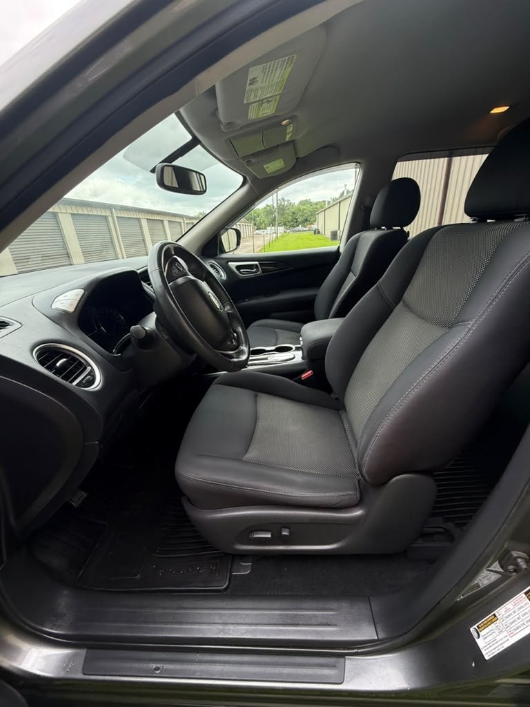 2017 Nissan Pathfinder