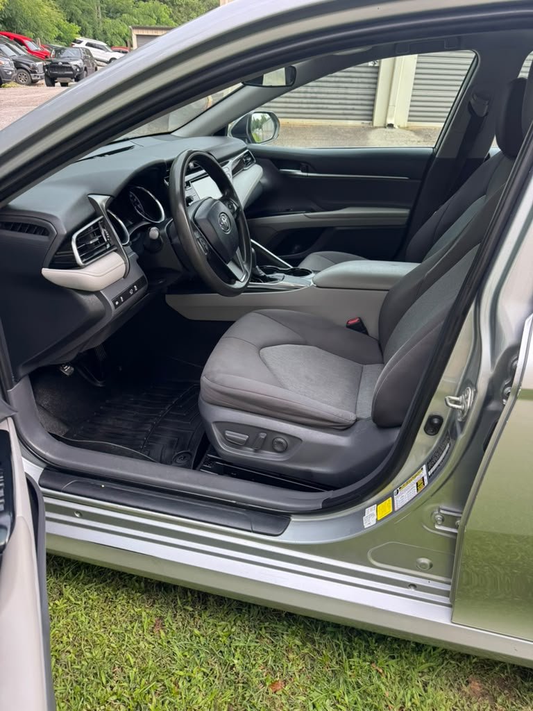 2019 Toyota Camry - $13,000