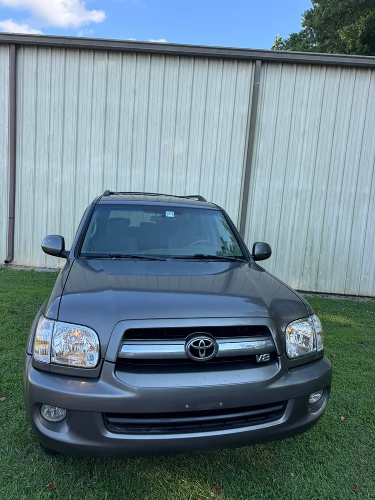 2006 Toyota Sequoia - $7,200