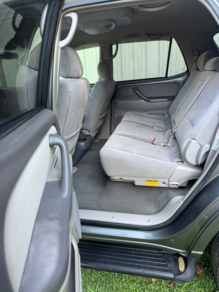 2006 Toyota Sequoia - $7,200