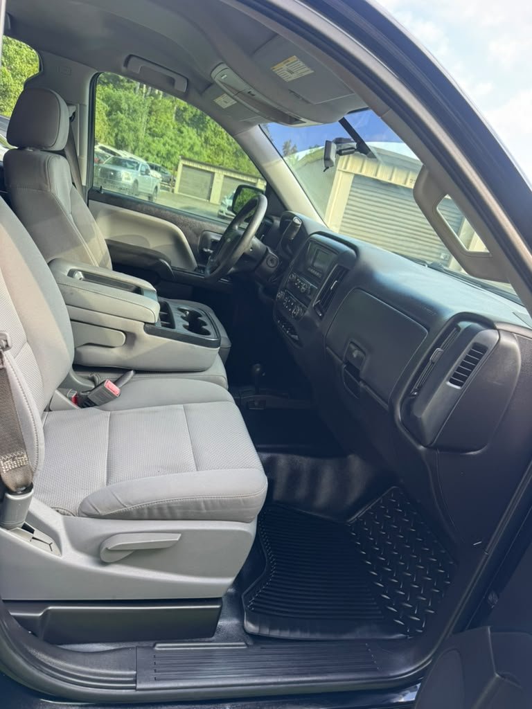 2016 Chevrolet Silverado 1500 - $13,500