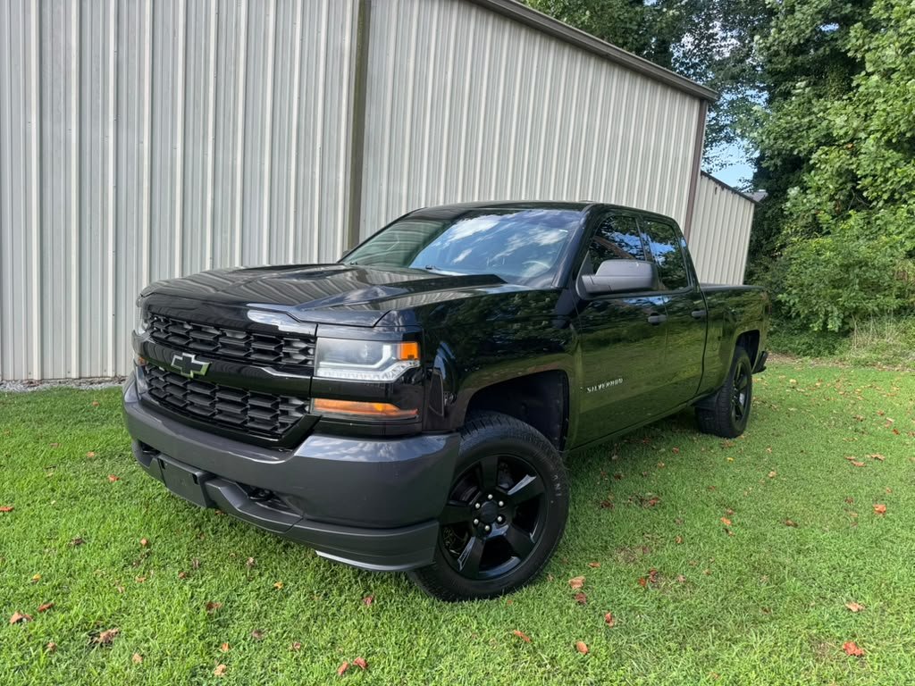 2016 Chevrolet Silverado 1500 - $13,500