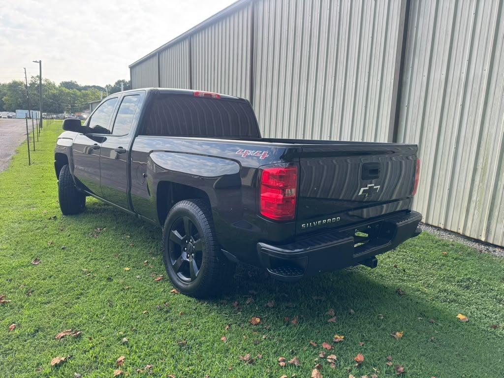 2016 Chevrolet Silverado 1500 - $13,500