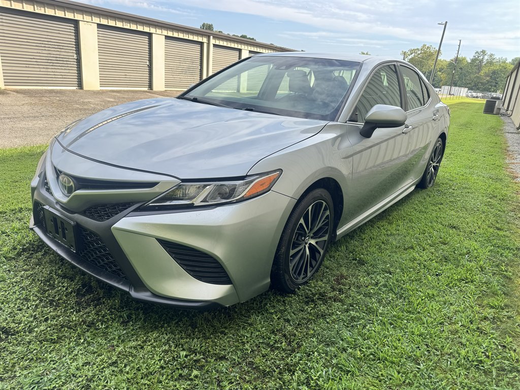 2019 Toyota Camry - $14,500
