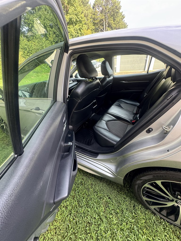 2019 Toyota Camry - $14,500