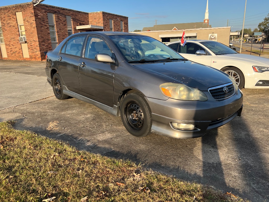 2005 Toyota Corolla - $3,800