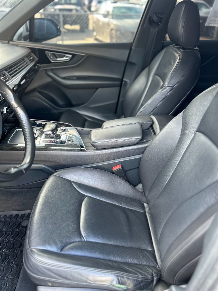 2017 Audi Q7 Premium Plus photo