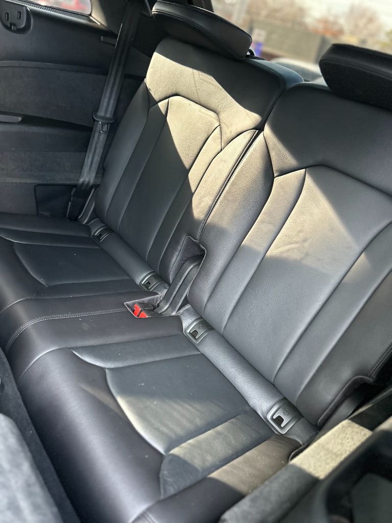 2017 Audi Q7 Premium Plus photo