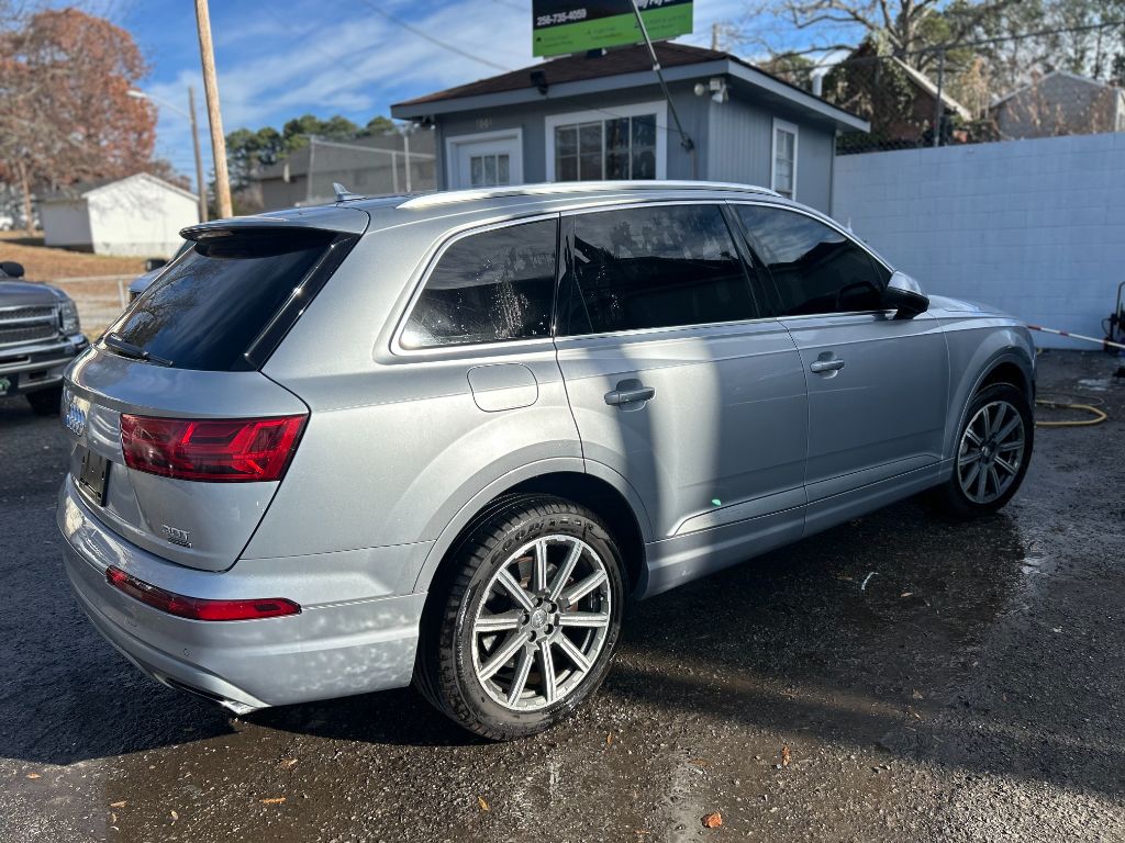 2017 Audi Q7 Premium Plus photo