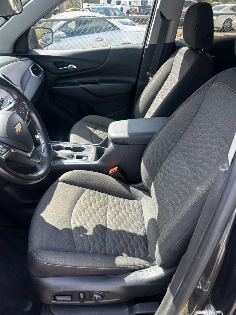 2020 Chevrolet Equinox LT photo