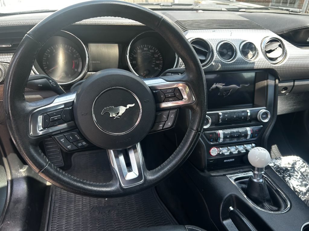 2016 Ford Mustang GT Premium photo