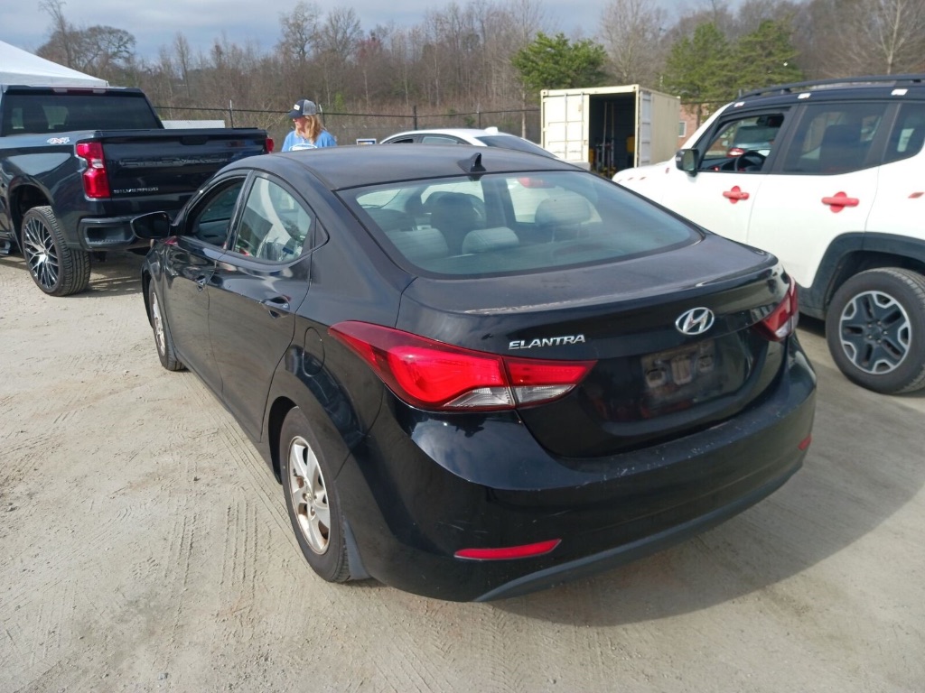 2014 Hyundai Elantra SE photo