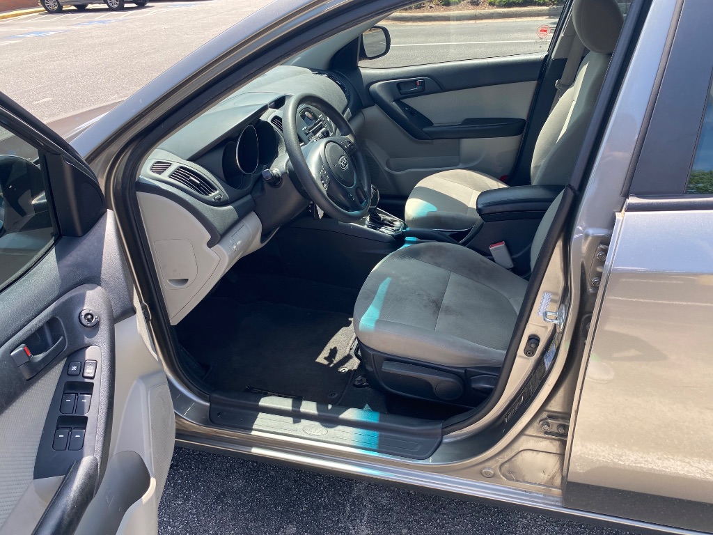 2011 Kia Forte EX photo