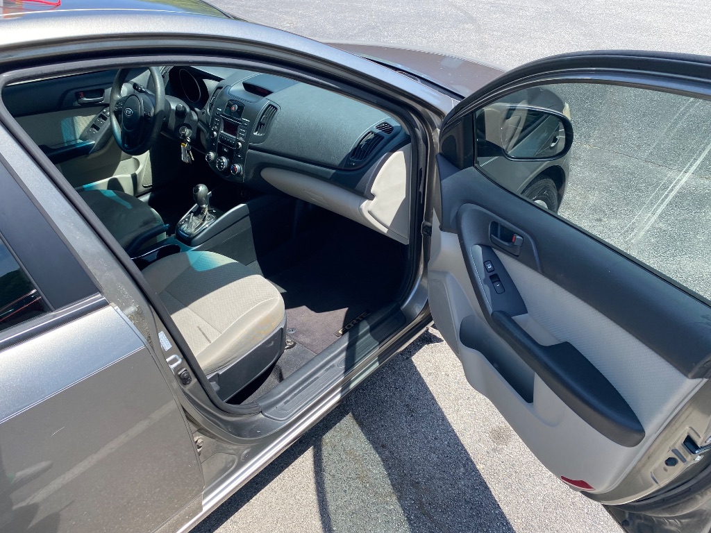 2011 Kia Forte EX photo