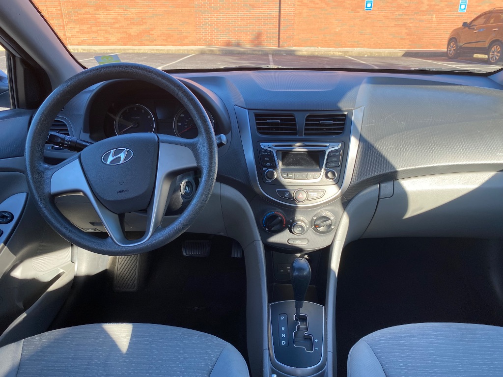 2015 Hyundai Accent GLS photo