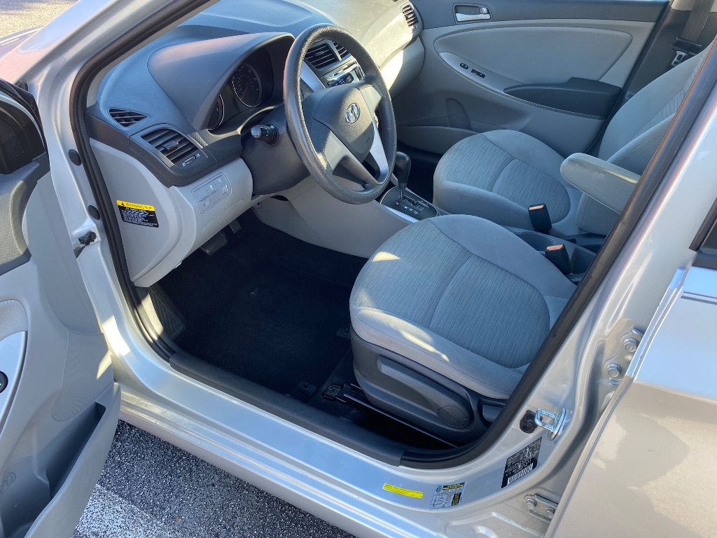 2015 Hyundai Accent GLS photo