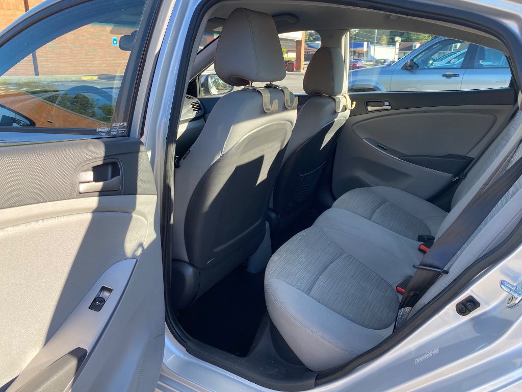 2015 Hyundai Accent GLS photo
