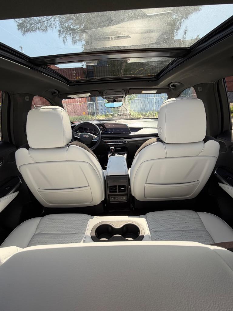 2025 Cadillac XT4