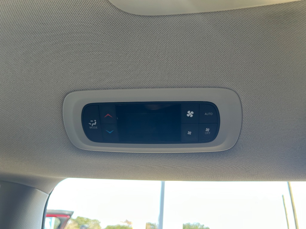 2018 Chrysler Pacifica Touring L photo