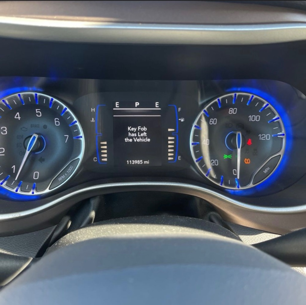 2018 Chrysler Pacifica Touring L photo