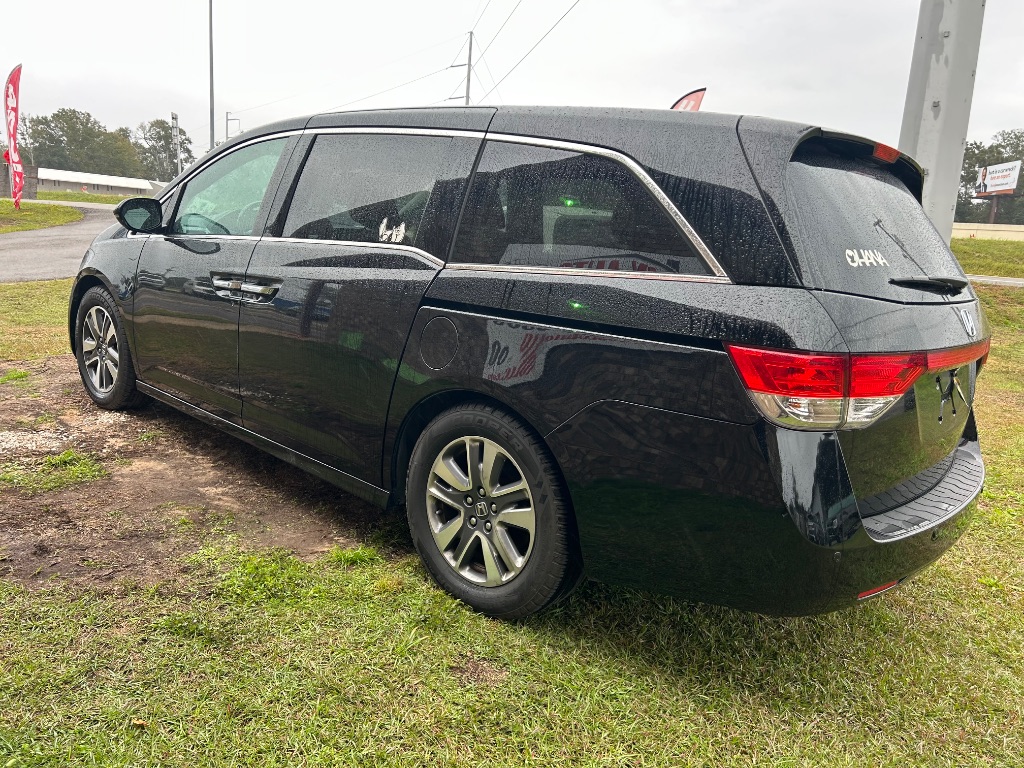 2014 Honda Odyssey Touring photo