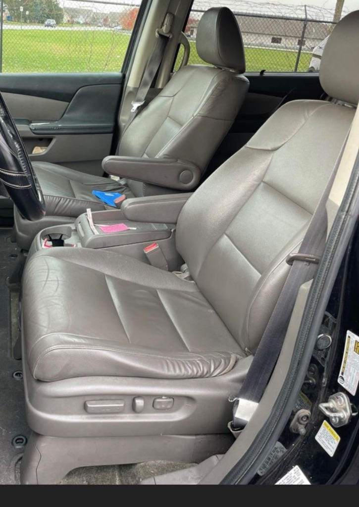 2014 Honda Odyssey Touring photo