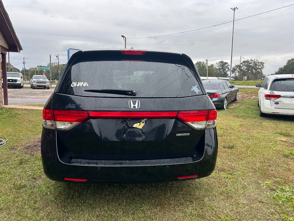 2014 Honda Odyssey Touring photo