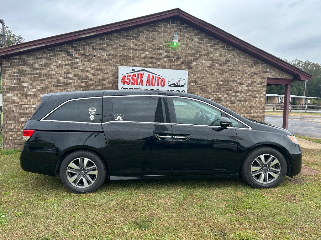 2014 Honda Odyssey Touring photo