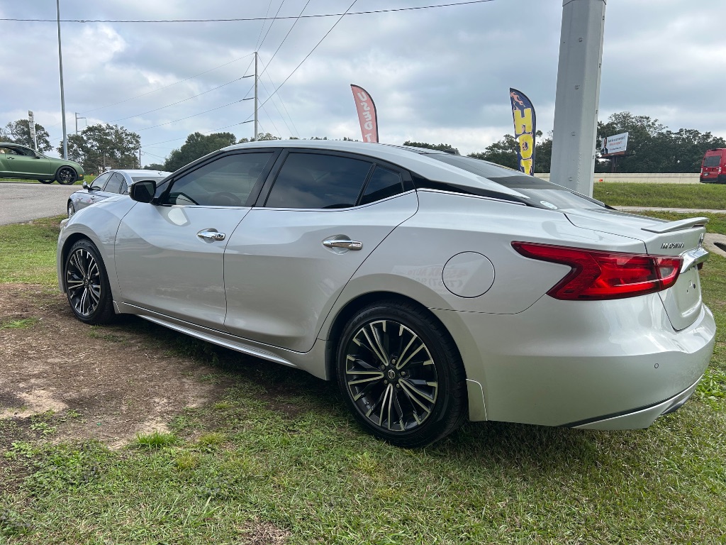 2018 Nissan Maxima SL photo