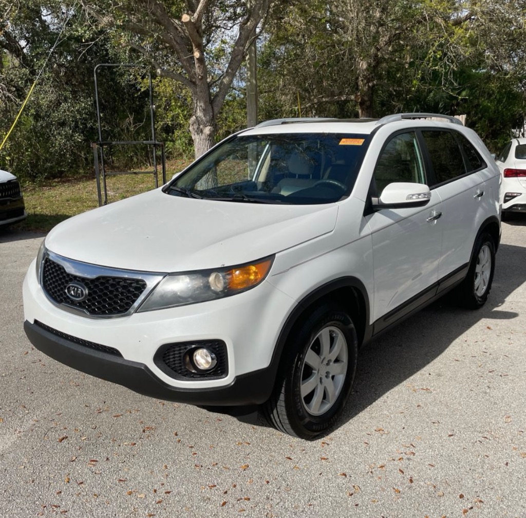 2011 Kia Sorento LX photo