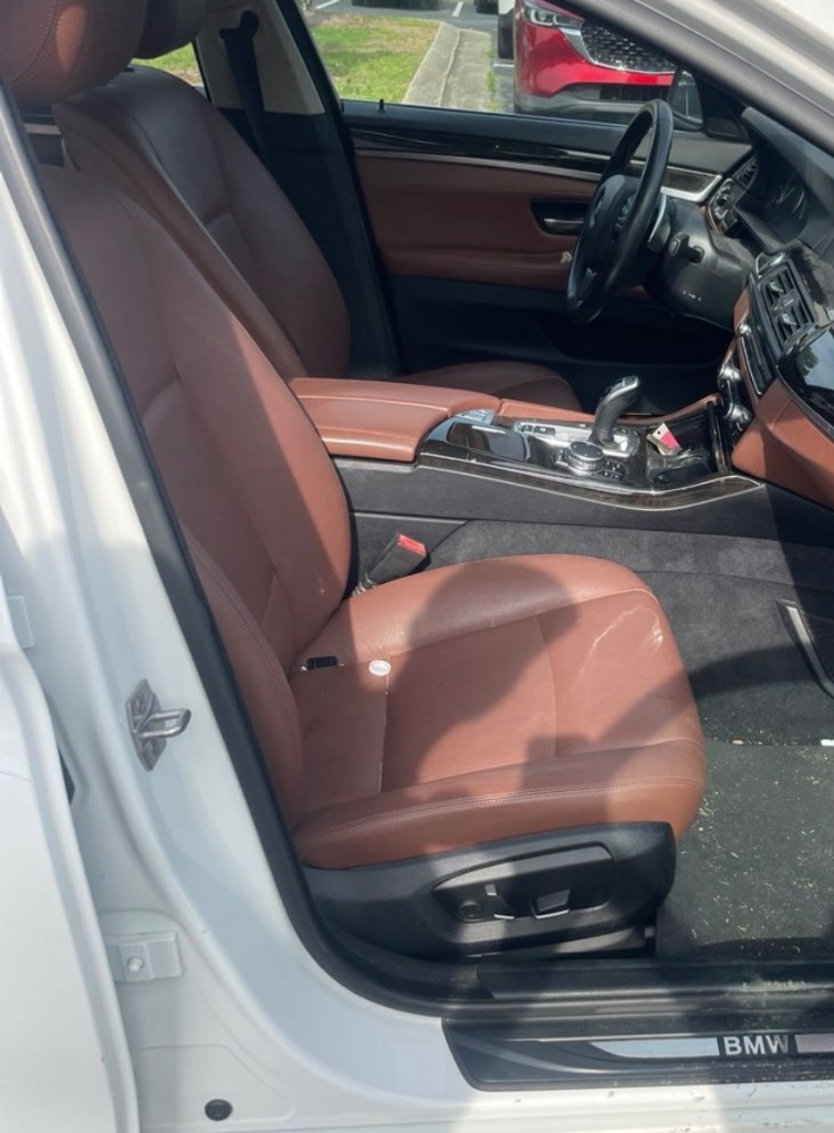 2016 BMW 5-Series 528i photo