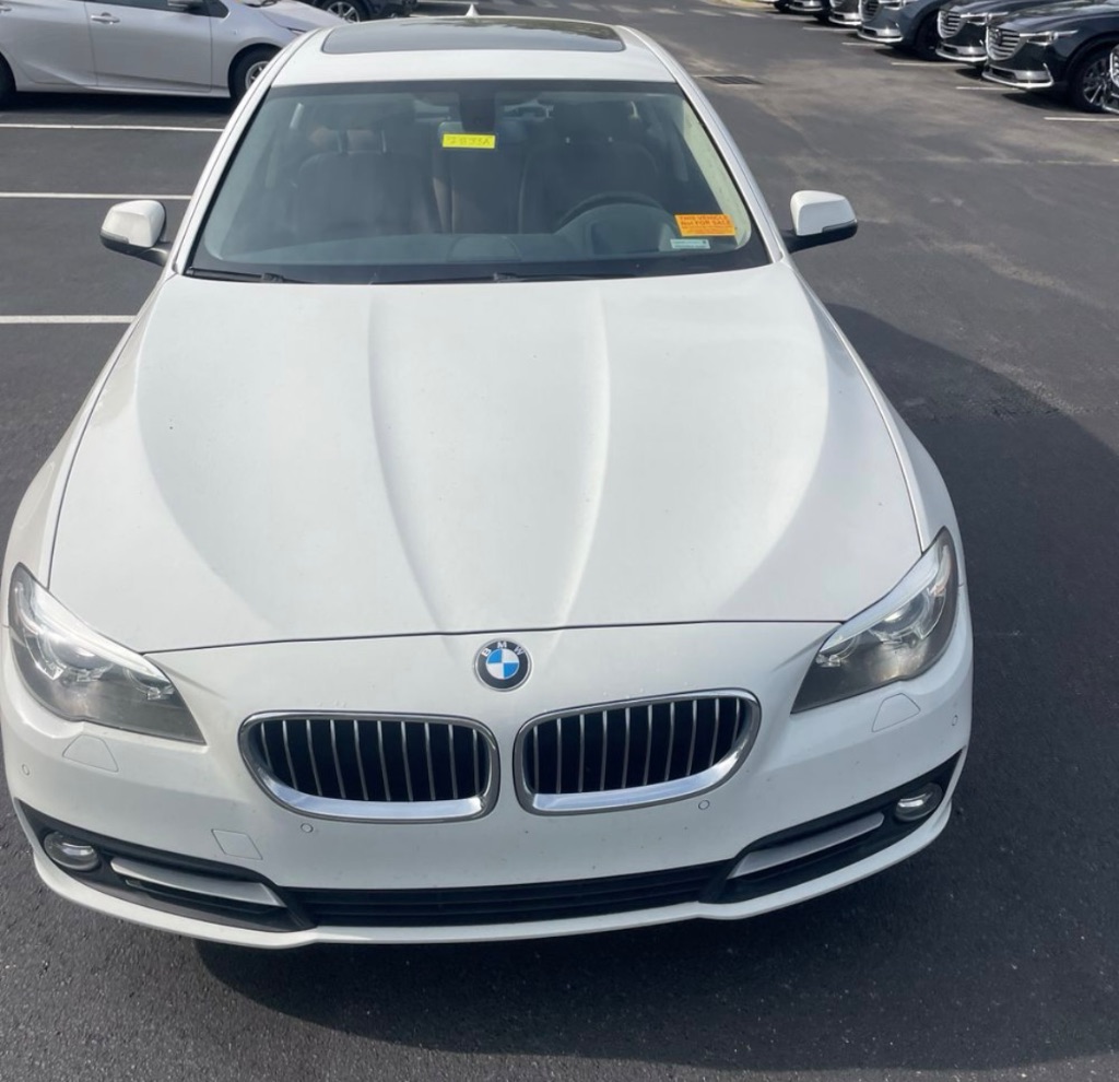 2016 BMW 5-Series 528i photo