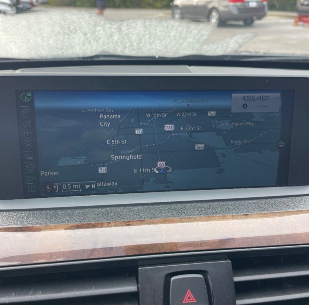 2016 BMW 5-Series 528i photo