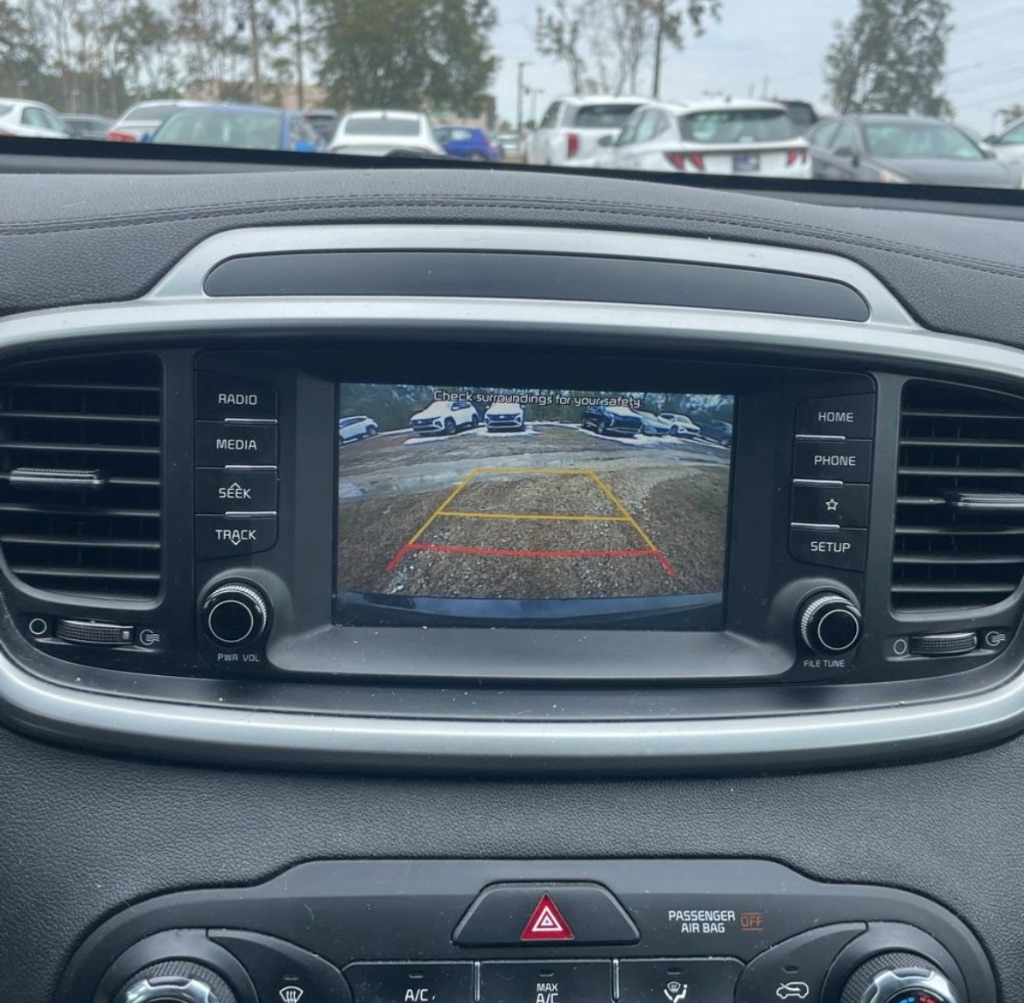2020 Kia Sorento LX photo