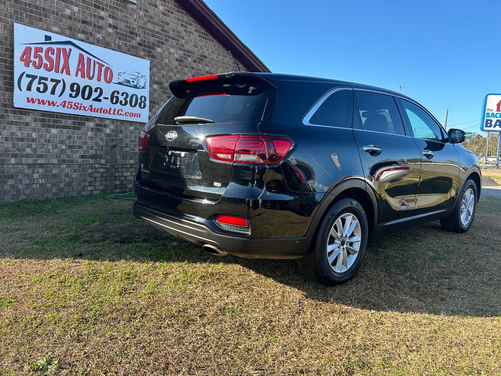 2020 Kia Sorento LX photo