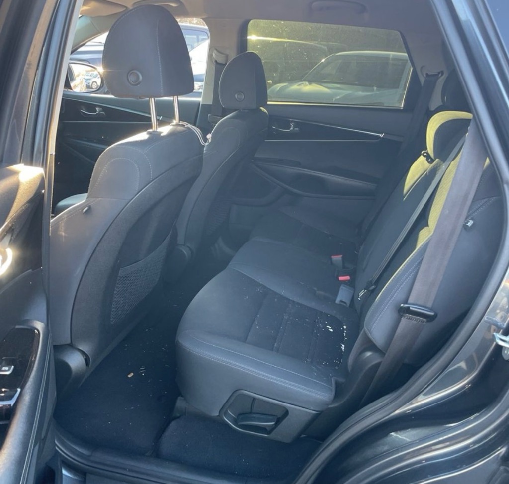 2020 Kia Sorento LX photo