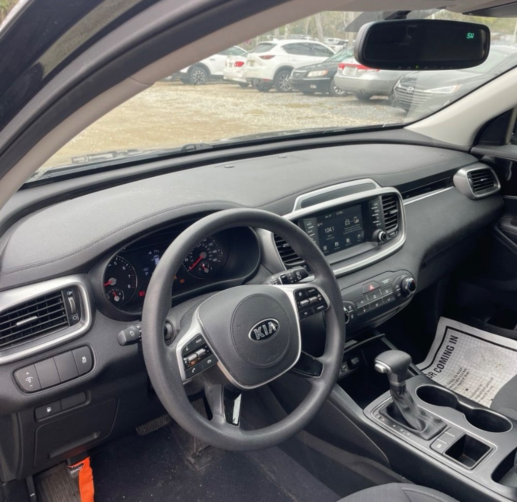 2020 Kia Sorento LX photo