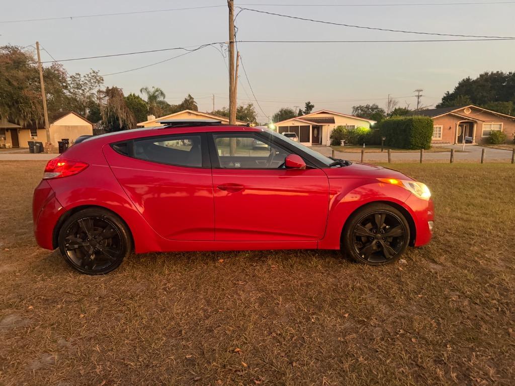 2016 Hyundai Veloster - $4,900