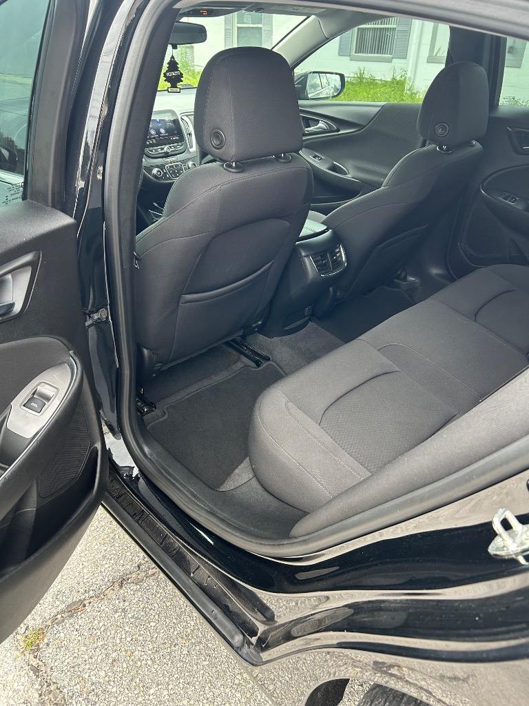 2020 Chevrolet Malibu - $7,200