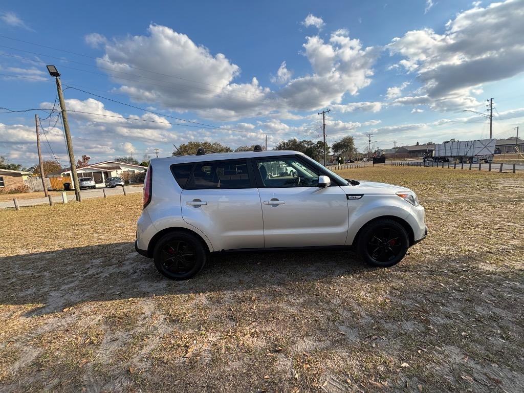 2016 Kia Soul - $5,400