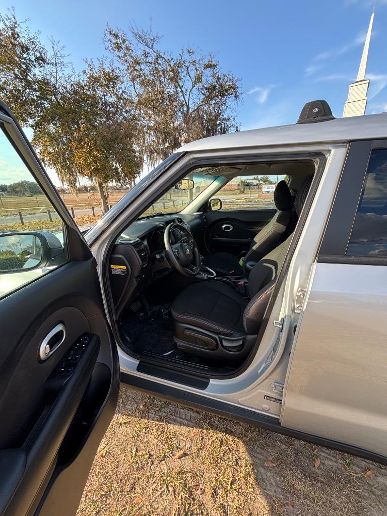 2016 Kia Soul - $5,400