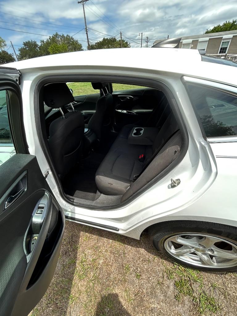 2018 Chevrolet Malibu - $5,350
