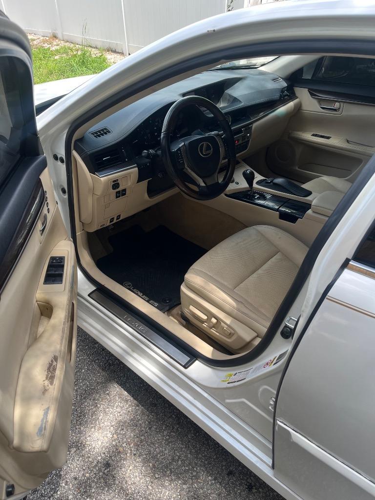 2013 Lexus ES - $6,500