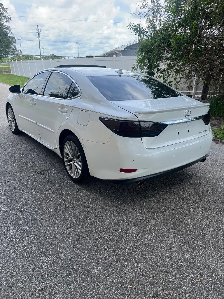 2013 Lexus ES - $6,500