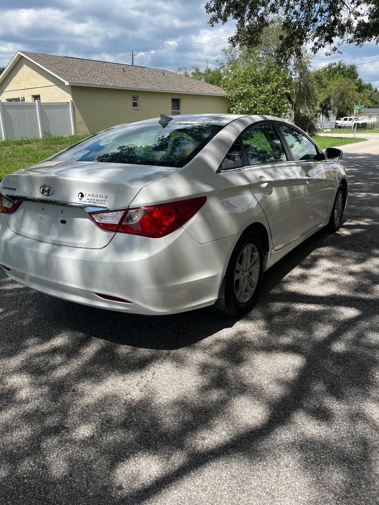 2013 Hyundai Sonata - $4,700