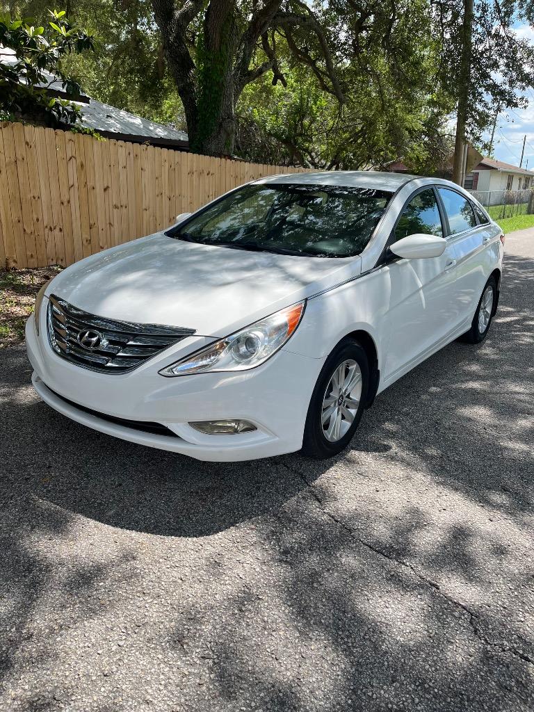 2013 Hyundai Sonata - $4,700