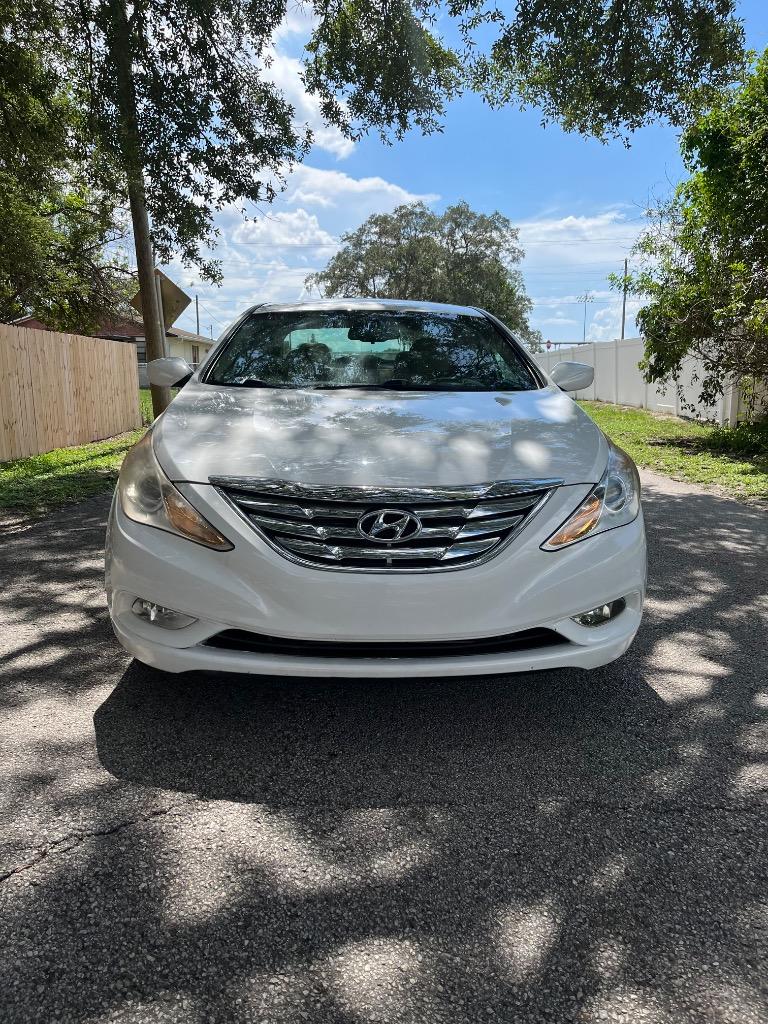 2013 Hyundai Sonata - $4,700